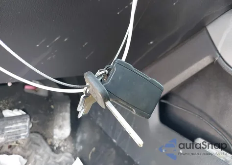 2015 Chevrolet Silverado 1500 2Lt z USA, uszkodzony, nr VIN 3GCUKREC0FG303156